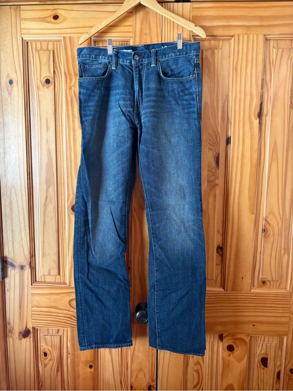 GAP Men's Straight-Leg Jeans in Dark Blue Wash